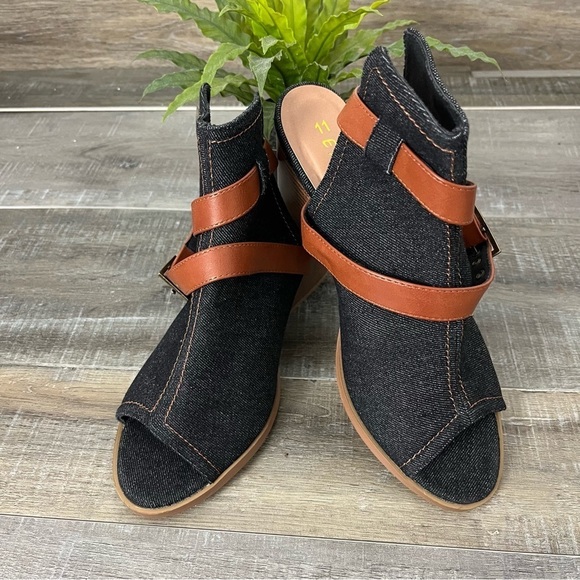 Extreme by Eddie Marc Blue Denim Sandal Block Heels Size 11 - Picture 4 of 12